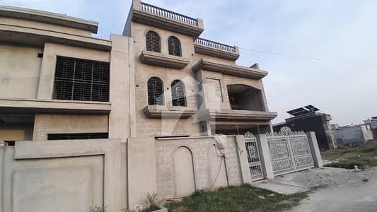 میٹرو سٹی جی ٹی روڈ,لاہور میں 5 کمروں کا 10 مرلہ مکان 2.5 کروڑ میں برائے فروخت۔