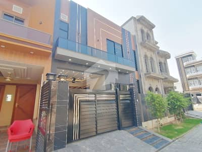 5 Marla House Situated In Central Park - Block A1 For Sale 5 Marla House Situated In Central Park - Block A1 For Sale