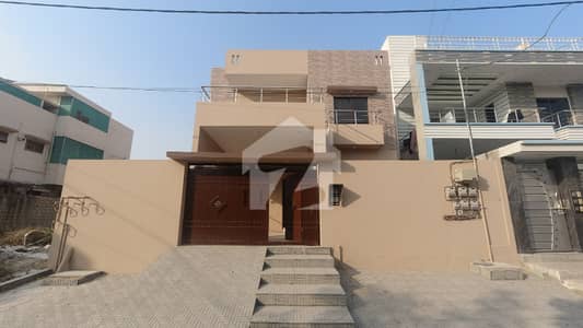 دارالسلام سوسائٹی کورنگی,کراچی میں 11 کمروں کا 1 کنال مکان 9.5 کروڑ میں برائے فروخت۔