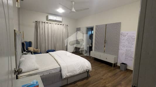 ڈی ایچ اے فیز 8 ڈی ایچ اے ڈیفینس,کراچی میں 3 کمروں کا 1 کنال بالائی پورشن 2.9 لاکھ میں کرایہ پر دستیاب ہے۔