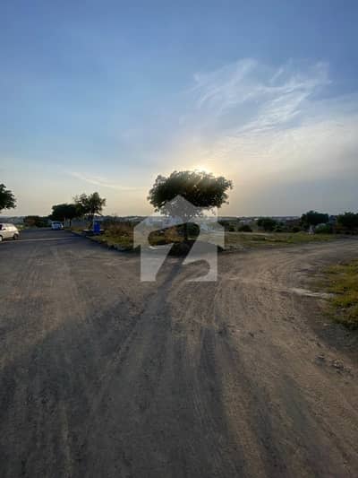 7 Marla Corner Plot For Sale Block H, Gulberg Residencia Islamabad