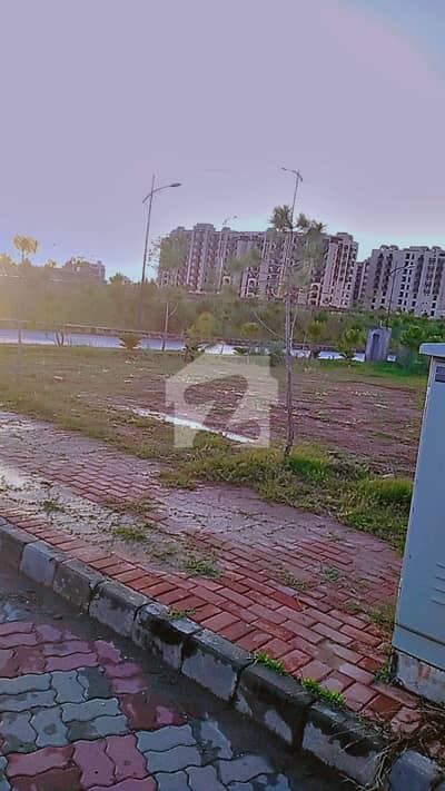 بحریہ انکلیو - سیکٹر اے بحریہ انکلیو,بحریہ ٹاؤن,اسلام آباد میں 10 مرلہ رہائشی پلاٹ 2.6 کروڑ میں برائے فروخت۔