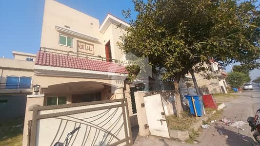 This House Is Available For Rent Ali Block 5 Marla Boulevard House With Gas This House Is Available For Rent Ali Block 5 Marla Boulevard House With Gas