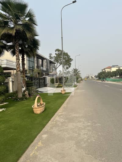 ڈی ایچ اے فیز 7 ڈیفنس (ڈی ایچ اے),لاہور میں 1 کنال رہائشی پلاٹ 2.85 کروڑ میں برائے فروخت۔ ڈی ایچ اے فیز 7 ڈیفنس (ڈی ایچ اے),لاہور میں 1 کنال رہائشی پلاٹ 2.85 کروڑ میں برائے فروخت۔