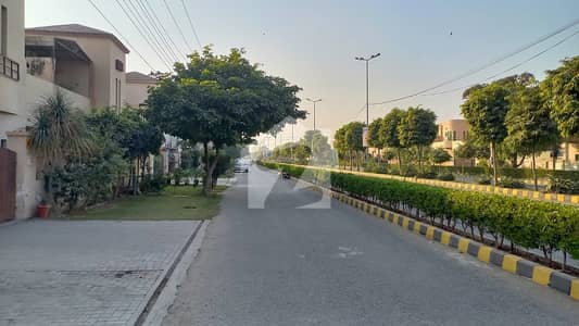 1 Kanal 05 Bedroom House Available For Rent In Askari 10 Sector D Lahore Cantt