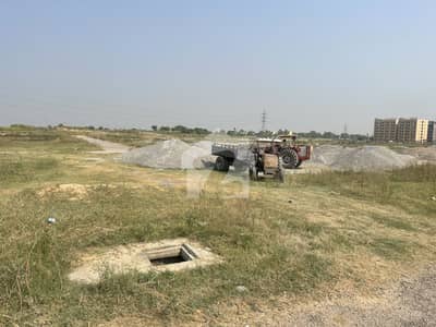 I-12/1 Plot For Sale Park Face Back To Civic Road Size 30x60