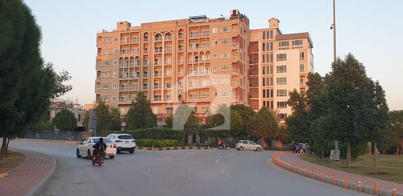 Prime location 2 Bed (1090 Square Feet ) Apartment Prime location 2 Bed (1090 Square Feet ) Apartment