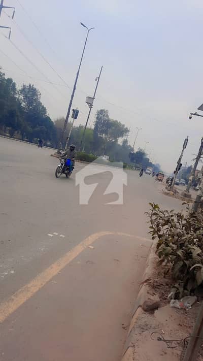 5 KANAL FOCTORY BUIDING FOR SALE IN MIAN MADR E MILLAT ROAD QUAID E AZAM INDUSTRIAL ESTATE