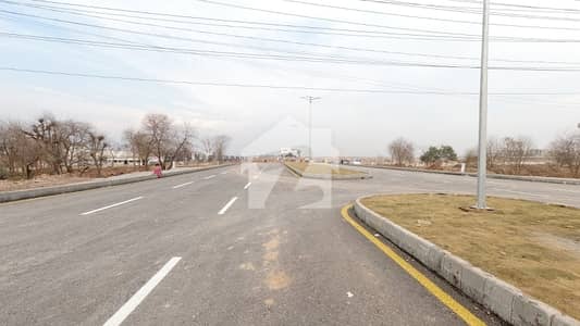 مارگلہ آرچرڈ اسلام آباد میں 10 مرلہ رہائشی پلاٹ 2.1 کروڑ میں برائے فروخت۔