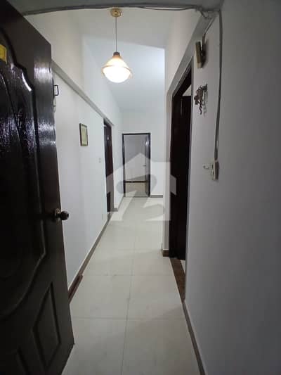 WELL RENOVATED 3 BED DD FLAT AVAILABLE FOR SALE IN GULSHAN-E-IQBAL