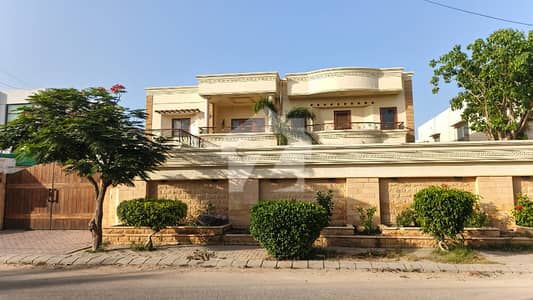 1000 Yards Very Well Maintained Bungalow For Rent DHA Phase 6, Karachi