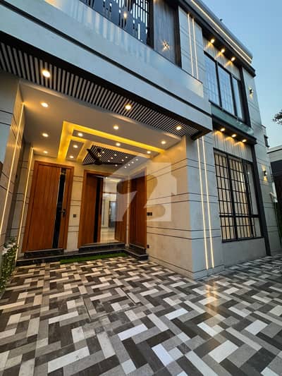 Luxury 5 Marla Modern Designer House Available in Bahria Orchard C Block - Beautifully Designed Luxury 5 Marla Modern Designer House Available in Bahria Orchard C Block - Beautifully Designed