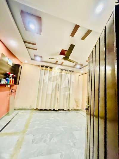 3.5 Marla Upper Portion For Rent In Lalazar Garden Near To MARGZAR Colony Near To Main 3.5 Marla Upper Portion For Rent In Lalazar Garden Near To MARGZAR Colony Near To Main