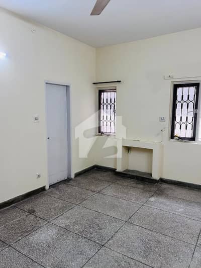 Prime Location House For Sale In Askari 7