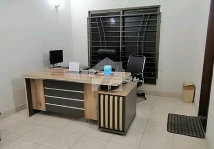 Lower Portion In Faisal Town For Rent