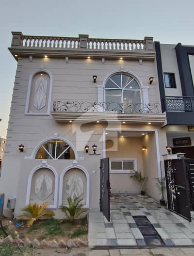 3.5 Marla Corner Elegant House for Sale