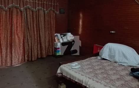 Affordable Lower Portion Of 10 Marla Is Available For Rent