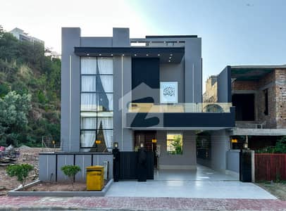 18 Marla Owner-Built House with 6 Marla Lawn Overseas 2 Bahria Town Phase 8