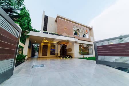 Live In Luxury Most Stunning 10 Marla Modern House For Sale