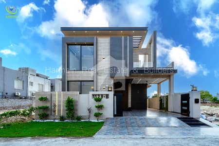 10-Marla Luxury House For Sale Near Commercial Area & Gold Creast Mall