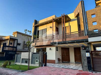 10 Marla Modern Designer House In Bahria Town Phase 8