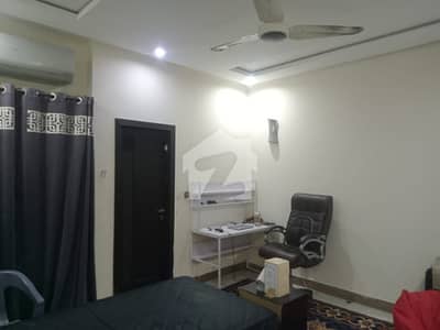 1 Kanal Upper Portion For Rent In Canal Garden