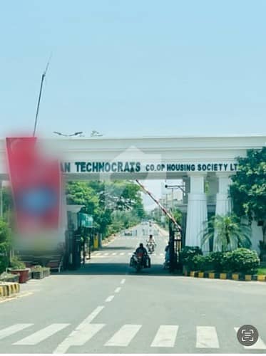 کینال گارڈن لاہور میں 3 مرلہ کمرشل پلاٹ 75.0 لاکھ میں برائے فروخت۔