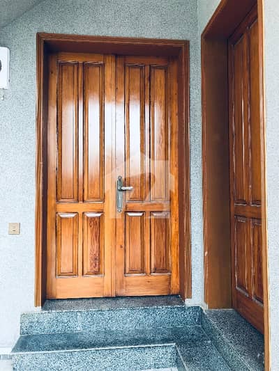 5 Marla Lower Portion In Stunning Park View City Is Available For Rent