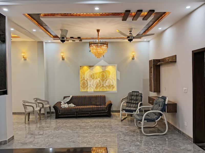 1 Kanal Upper Portion For Rent 1 Kanal Upper Portion For Rent