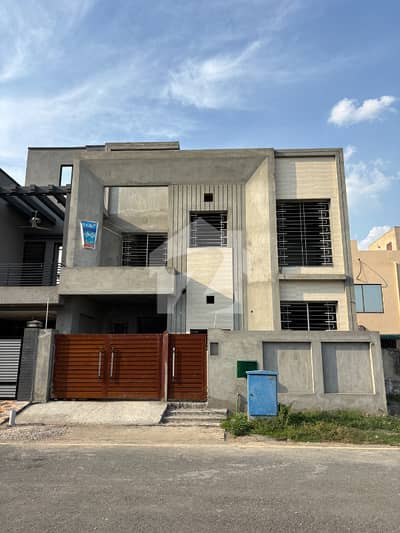 6 Marla 4 Bed Gray Structure For Sale In Bahria Nasheman