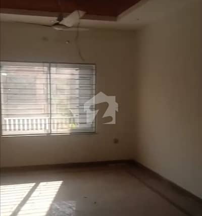 A 10 Marla Upper Portion Is Up For Grabs In Allama Iqbal Town