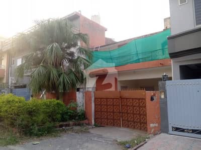 G-9/4 Investor Rate House For Sale G-9/4 Investor Rate House For Sale