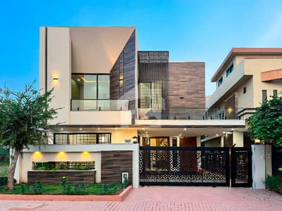 Designer House Ideal Location