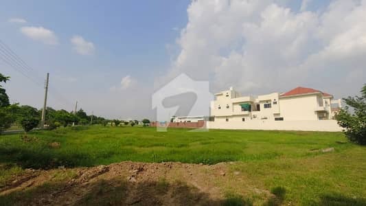 2 KANAL IDEAL LOCATION PLOT FOR SALE IN E1 BLOCK