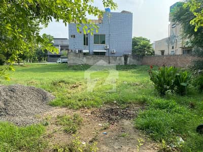 1 Kanal Facing Park Plot For Sale In Pcsir Phase 2 Johar Town