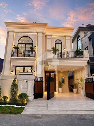 5 Marla Royal Classic Villa For Sale DHA 9 Town Very Affordable Price