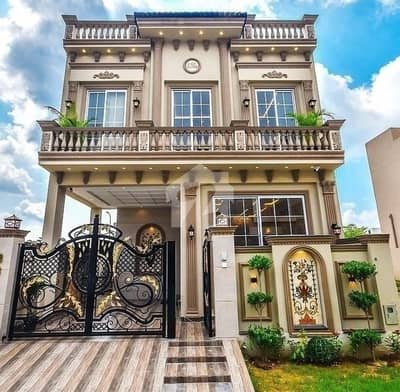 5 Marla Royal Classic Villa With Double Hight Lobby Facing Park