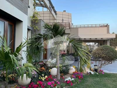 House Of 2000 Square Yards Is Available In Contemporary Neighborhood Of DHA Defence