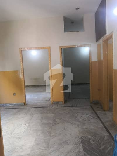 10 Marla Upper Portion For Rent In Model Town Extension
