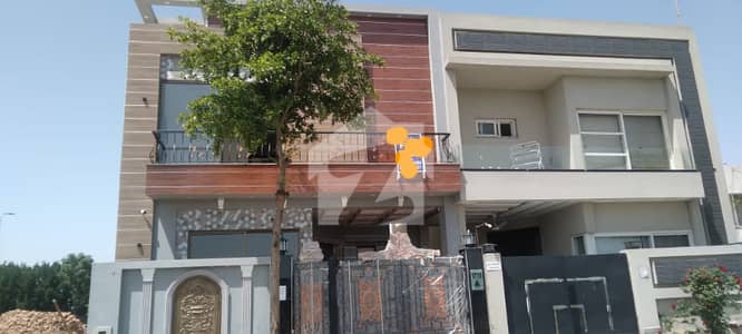 بحریہ ٹاؤن ۔ غزنوی بلاک بحریہ ٹاؤن ۔ سیکٹر ایف,بحریہ ٹاؤن,لاہور میں 4 کمروں کا 5 مرلہ مکان 2.2 کروڑ میں برائے فروخت۔