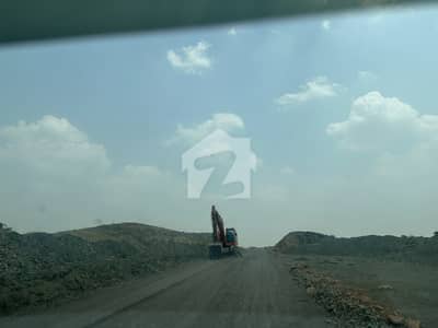 سی پندرہ اسلام آباد میں 1 کنال رہائشی پلاٹ 2.75 کروڑ میں برائے فروخت۔