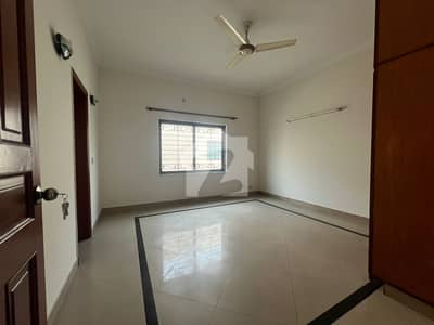DHA Lahore Phase 3 Block XX Stylish 1-Kanal Upper Portion with 3 Master Beds, Attached Baths, Modern Kitchen, TV Lounge, and 2-Car Parking Ready for Immediate Rent