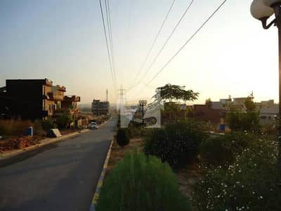 PLOT FOR SALE