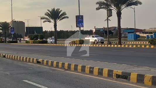 ڈی ایچ اے فیز 8 - بلاک ٹی فیز 8,ڈیفنس (ڈی ایچ اے),لاہور میں 1 کنال رہائشی پلاٹ 4.5 کروڑ میں برائے فروخت۔ ڈی ایچ اے فیز 8 - بلاک ٹی فیز 8,ڈیفنس (ڈی ایچ اے),لاہور میں 1 کنال رہائشی پلاٹ 4.5 کروڑ میں برائے فروخت۔