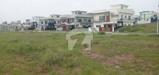 Park Face, Mosque, And Commercial, Main Expressway Plot For Sale Park Face, Mosque, And Commercial, Main Expressway Plot For Sale