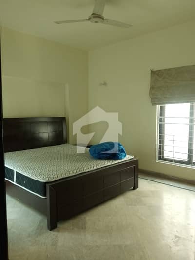 Modern 1-Kanal Upper Portion In DHA Phase 8 Ex Air Avenue For Rent 3 Beds Attached Baths, Marble Flooring, Stylish Kitchen, TV Lounge Eye-Catching Home With Reasonable Demand 110K (Negotiable)!