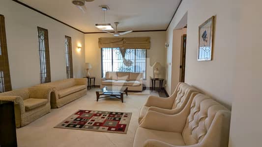 FOR RENT Luxury Furnished 2 Beds &Amp; Separate Gate Open Basement F_7/1