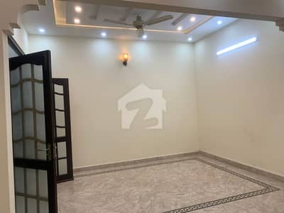 آئی ۔ 8/3 آئی ۔ 8,اسلام آباد میں 3 کمروں کا 1 کنال بالائی پورشن 2.0 لاکھ میں کرایہ پر دستیاب ہے۔ آئی ۔ 8/3 آئی ۔ 8,اسلام آباد میں 3 کمروں کا 1 کنال بالائی پورشن 2.0 لاکھ میں کرایہ پر دستیاب ہے۔