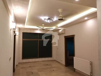 I-8 Ground Portion Having Bedrooms For Rent In Good Condition
