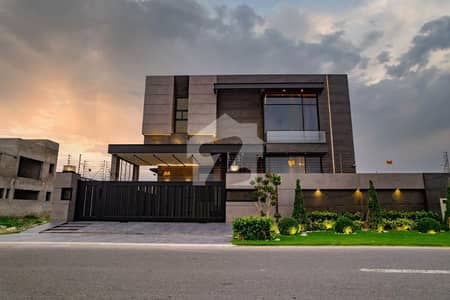 1 KANAL BRAND NEW EYE CATCHING ULTRA MODERN BUNGALOW FOR SALE NEAR TO CAREFOUR IN LOW PRICE